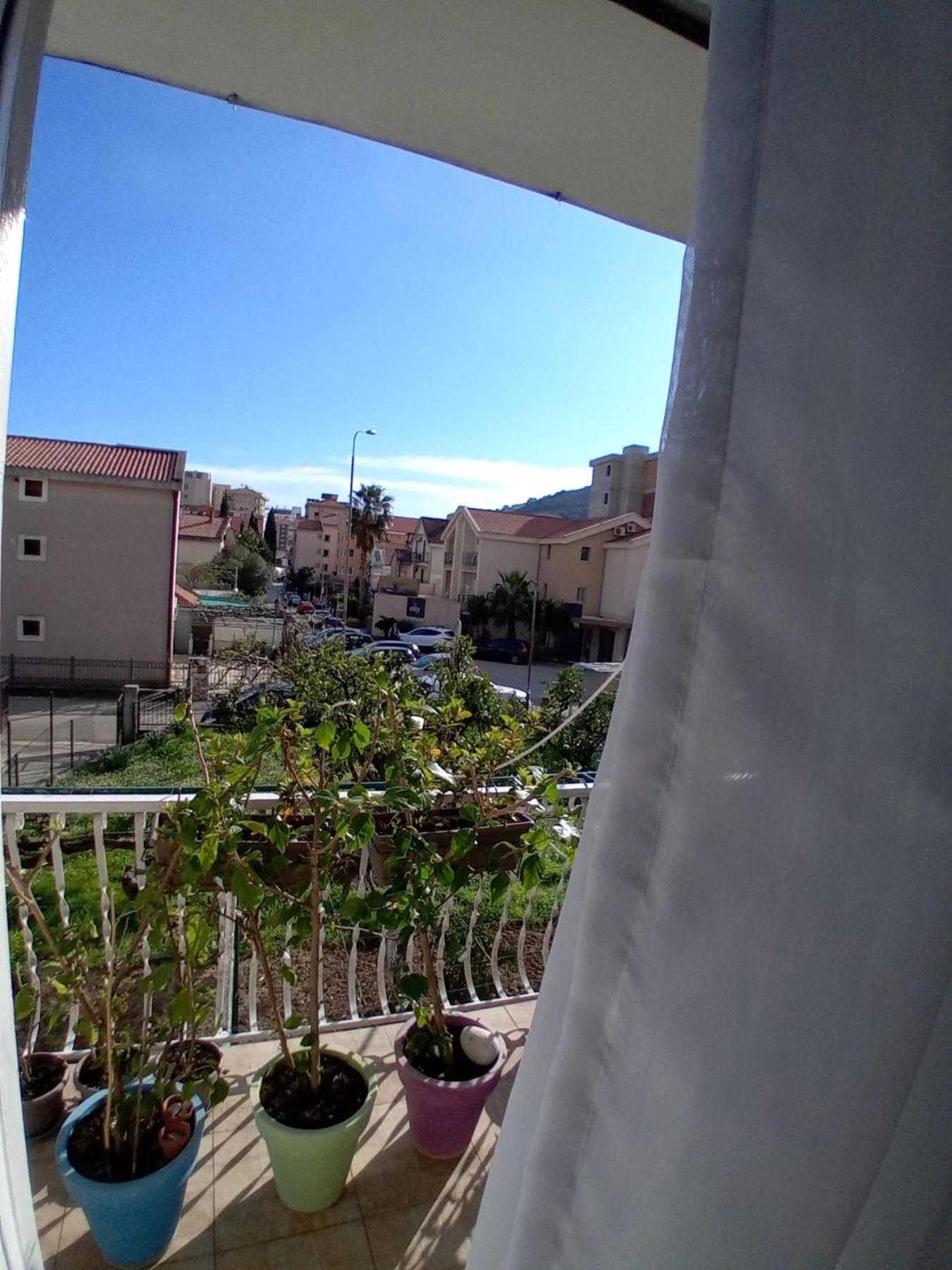 Kiwi Apartments Budva Exterior photo