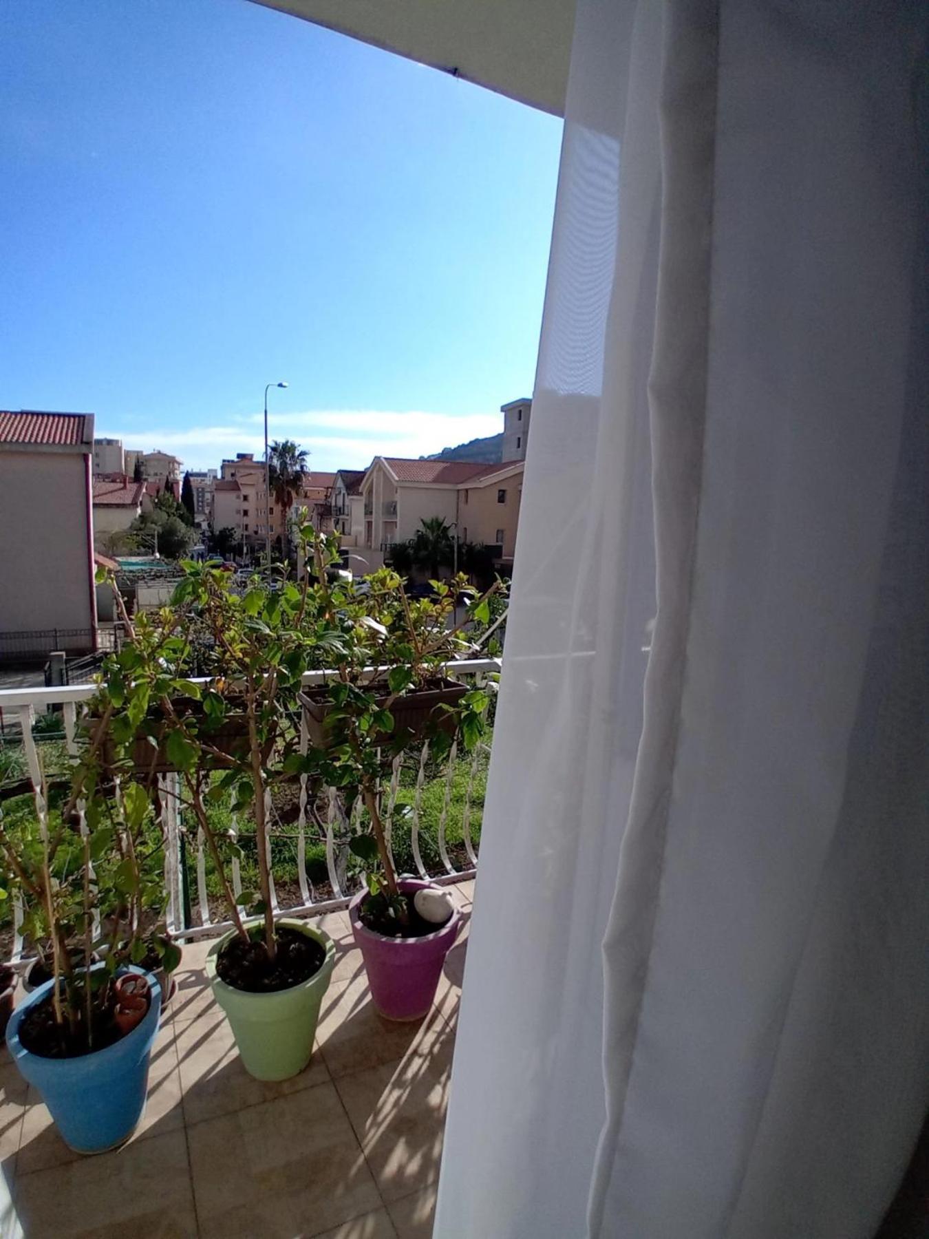 Kiwi Apartments Budva Exterior photo